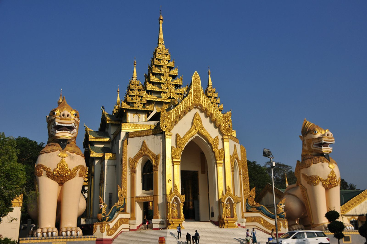 Myanmar Tour with Golden Rock